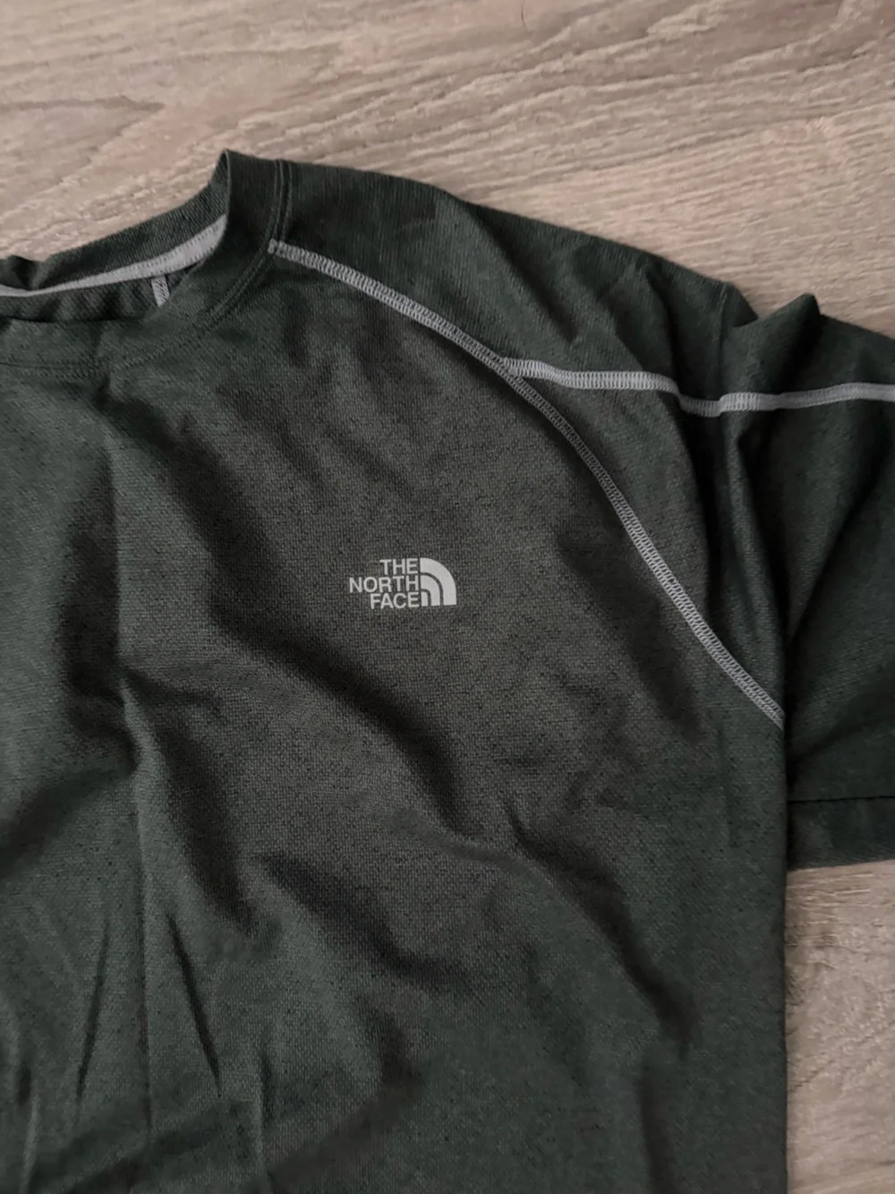 The North Face FlashDry Men’s 2XL Tall Long Sleeve Shirt
